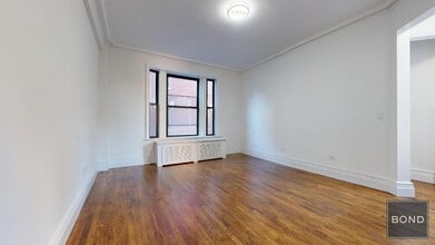 Building Photo - 166 W 72nd St