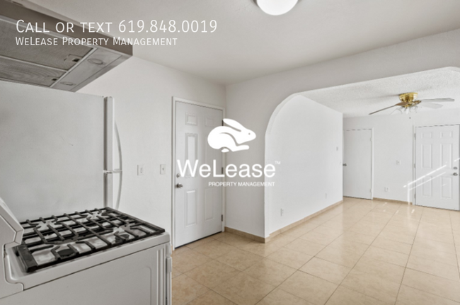 Building Photo - Spacious 4bed 2bath Home with trante updates!