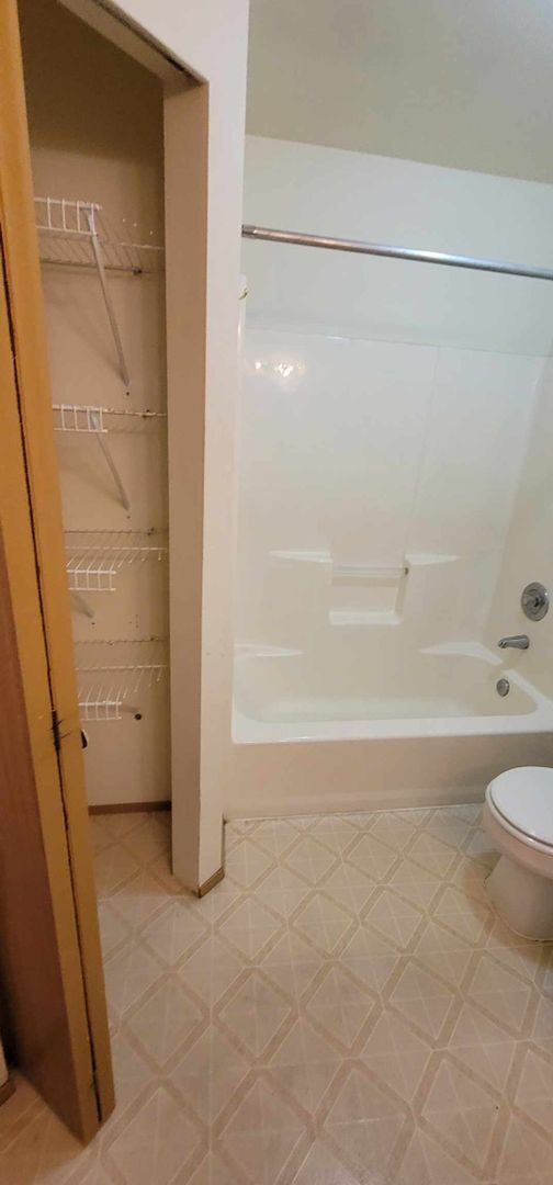 Foto del edificio - 3 bedroom 2.5 bath Lake Stevens town house