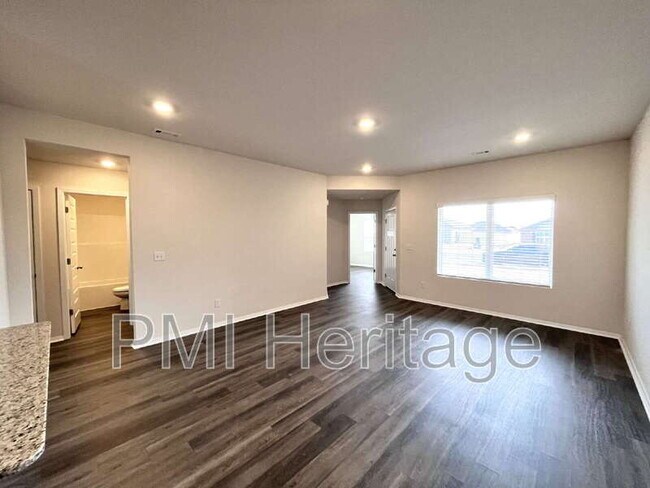 Foto del edificio - 2721 Elliott St