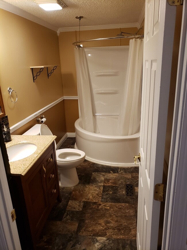 Foto del edificio - 3030-3012 12th Ave