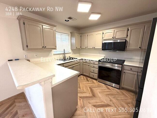 Foto del edificio - 4248 Packaway Rd NW