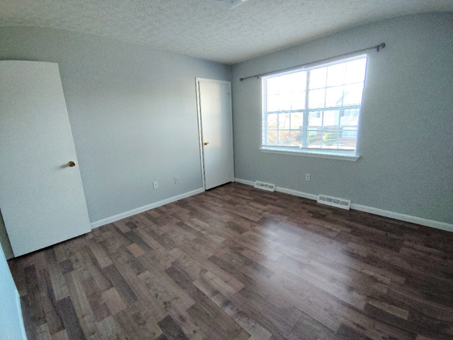 Building Photo - 74 Ferguson Dr