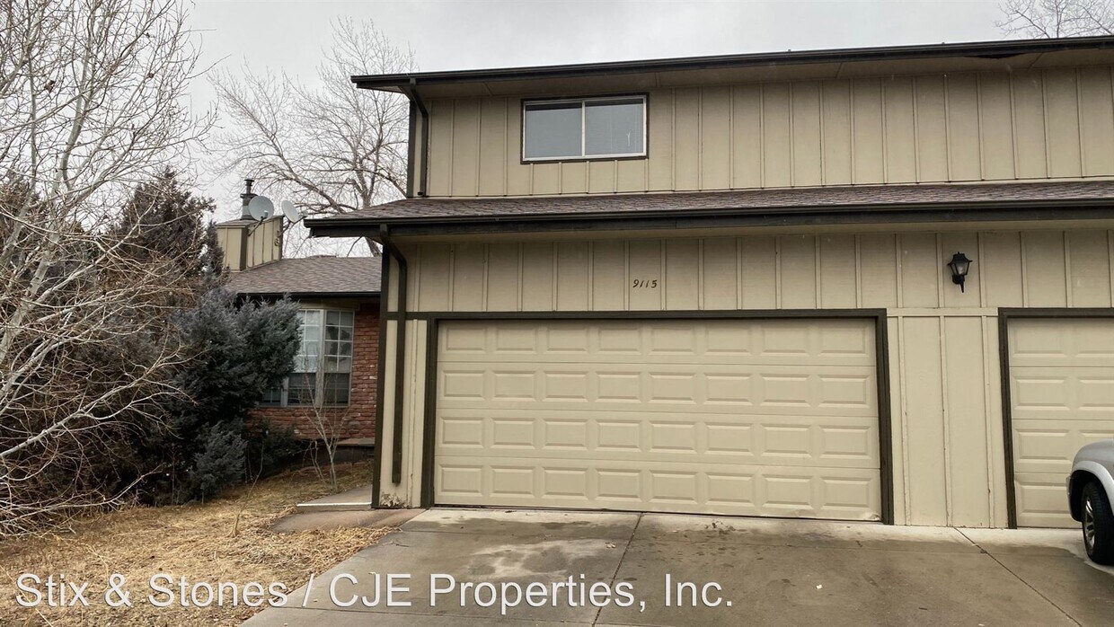Foto principal - 9113 E Chenango Ave