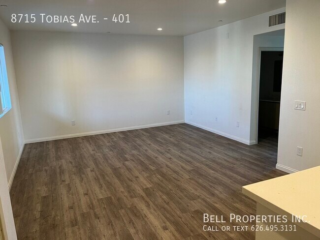 Foto del edificio - 2x2 Unit Available With Washer and Dryer H...
