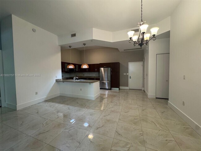 Foto del edificio - 20000 E Country Club Dr