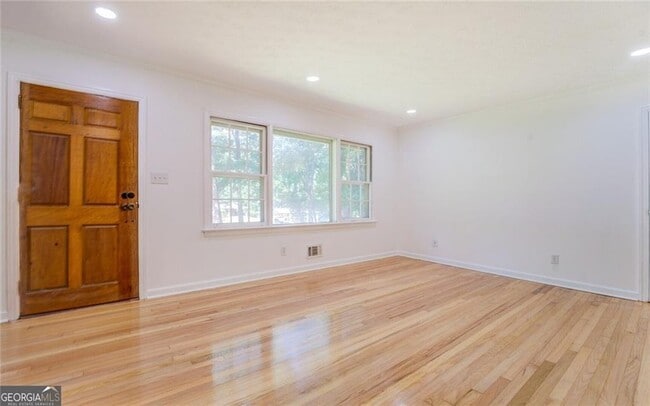 Building Photo - 1288 Elva Dr SW