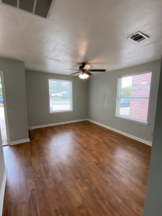 Building Photo - North Palms Courtyard - 610