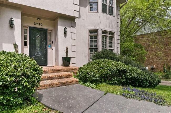 Foto del edificio - 2710 Abbottswell Dr