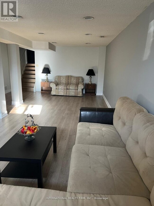 Building Photo - 87 Braeburn Dr