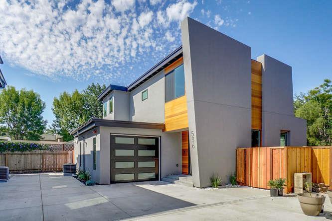 Foto principal - 536 N Whisman Rd