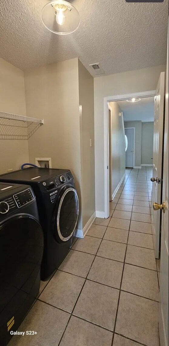 Foto del edificio - 2743 Brewster Ln
