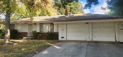Building Photo - 5929-5931 Lake Crest Way