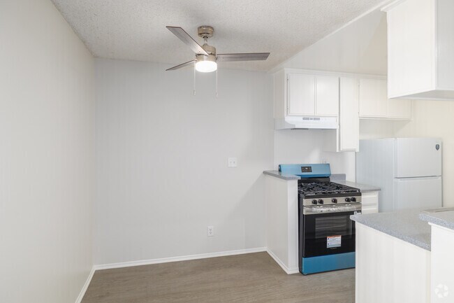 1 dormitorio, 1 baño - 520 pies cuadrados - Comedor - Vassar Carriage House