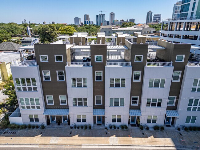 Building Photo - 339 8th St N