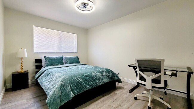 Building Photo - Charming 2BR Unit in Vista Ranch