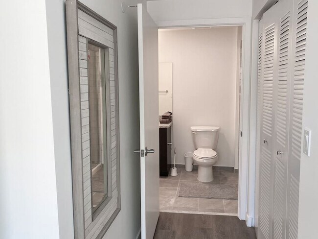 Building Photo - 1268 NW 3rd St