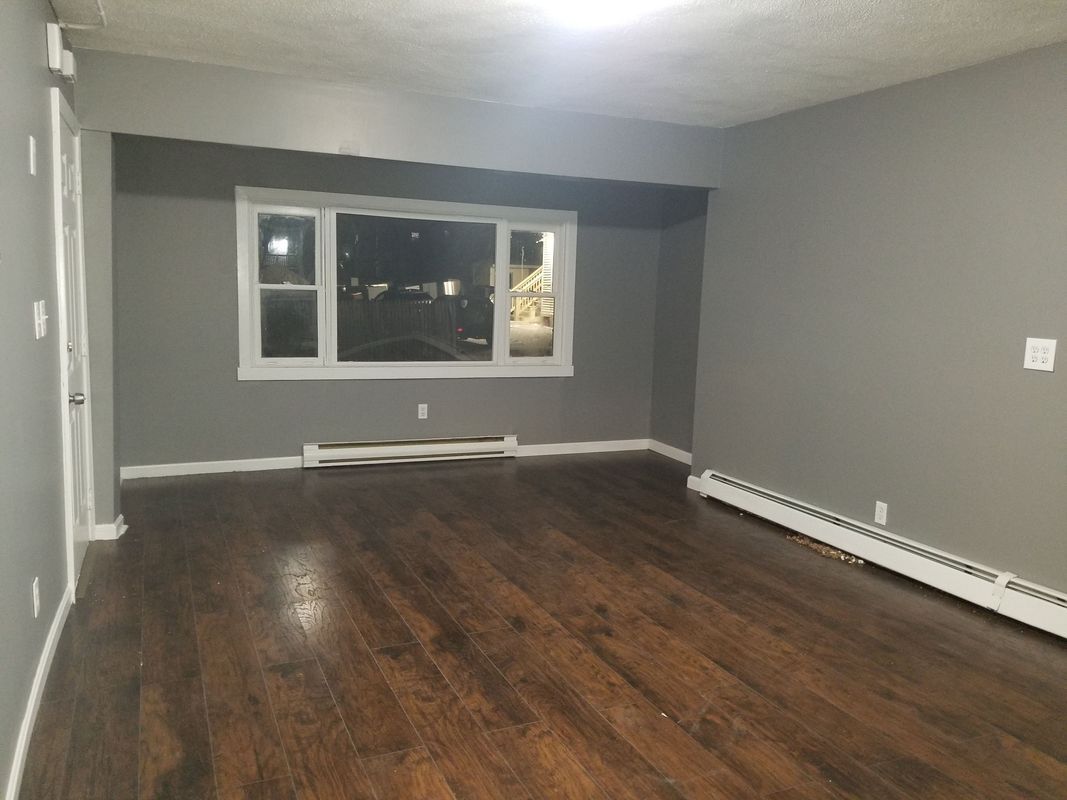 Foto principal - 897 Branch Ave