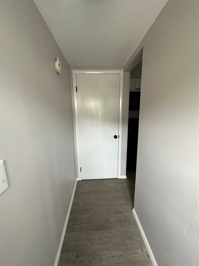 Foto del edificio - Westbrook Townhouses-2 BR, 1.5 Bath