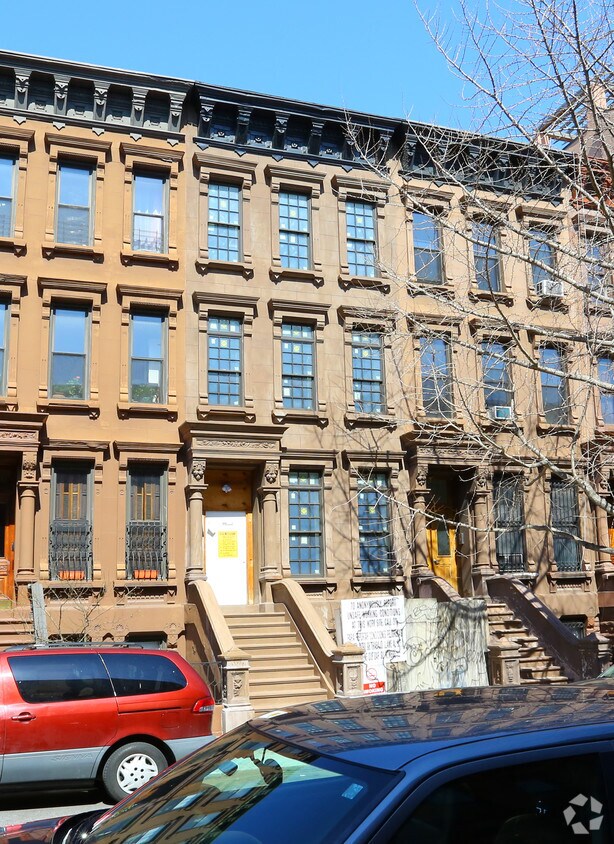 Primary Photo - 129 W 131st St