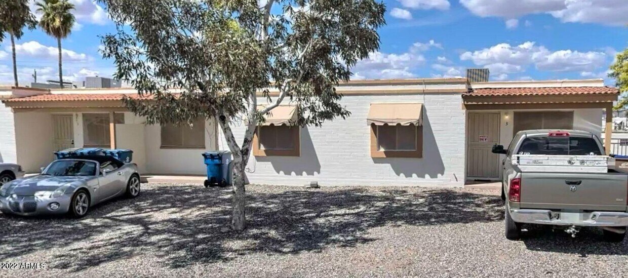 522 E 9th Ave Unit 5, Apache Junction, AZ 85119 Room for Rent in