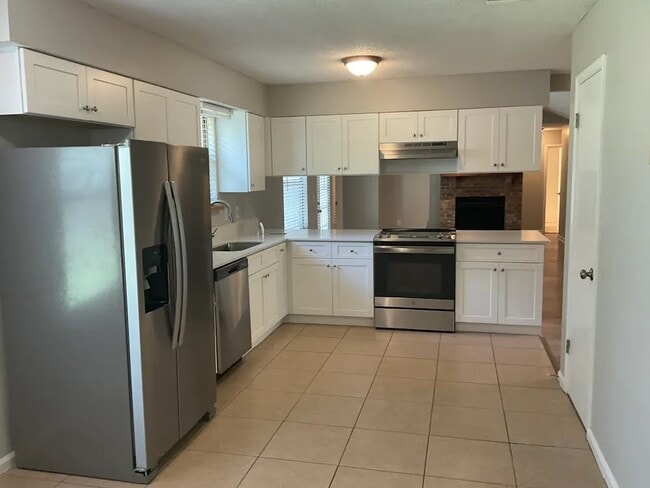 Building Photo - 4431 Thicket Ridge Ct