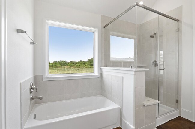 Building Photo - Enjoy country living and serenity in this ...