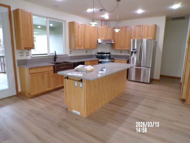 Building Photo - 4510 NW Queens Ave