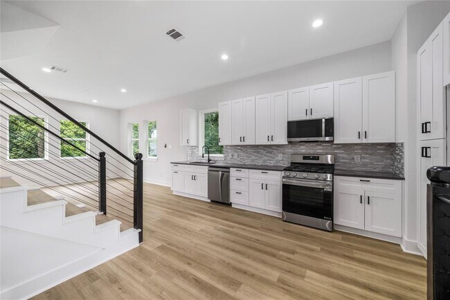 Foto del edificio - 1046 Marjorie St