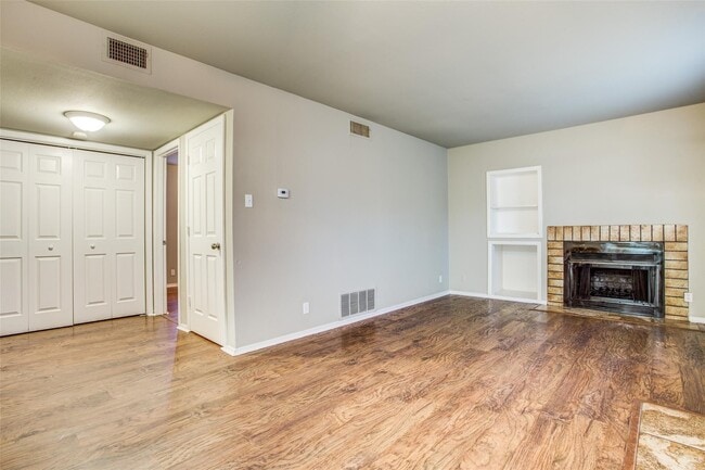 Photo - 3825 Camelot St (Denton, TX) Apartment