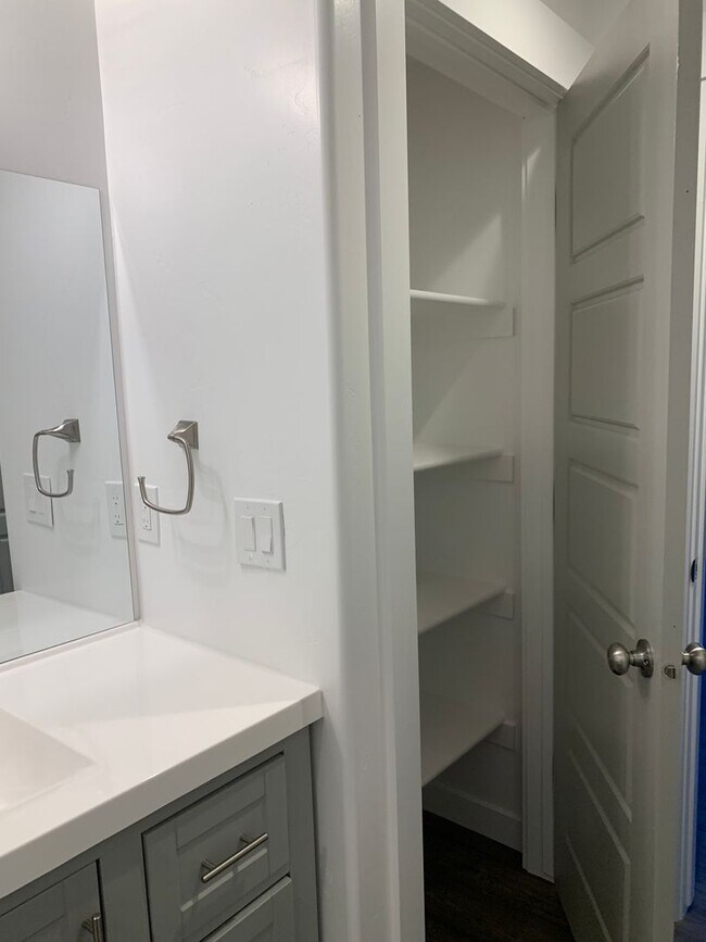 Foto del edificio - 5672 N Sagewood Dr