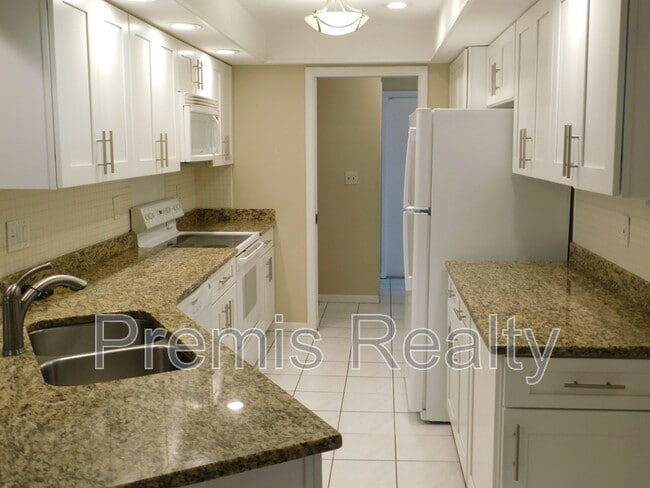 Photo - 1840 Oak Forest Dr. W House