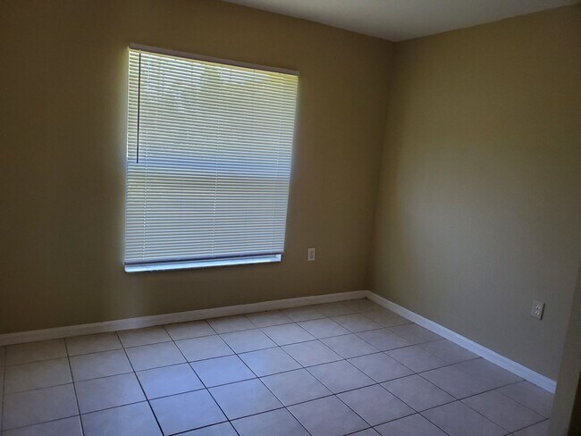 Foto del edificio - 4649-4651 28th St SW