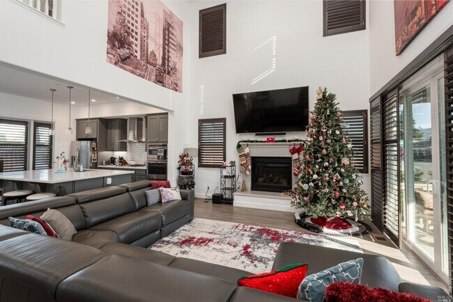 Building Photo - 380 Pacific Heights Dr