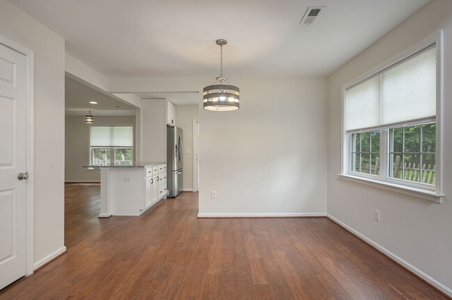 Building Photo - 176 Stoney Dr