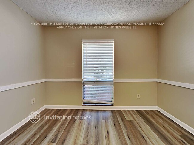 Building Photo - 111 Fox Valley Ct