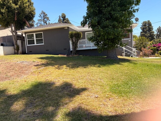 Building Photo - 2404 Wetherhead Dr