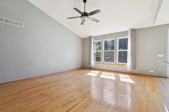 Foto del edificio - 3403 Green Pastures Ln