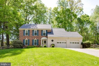 Building Photo - 8531 Autumn Rust Rd