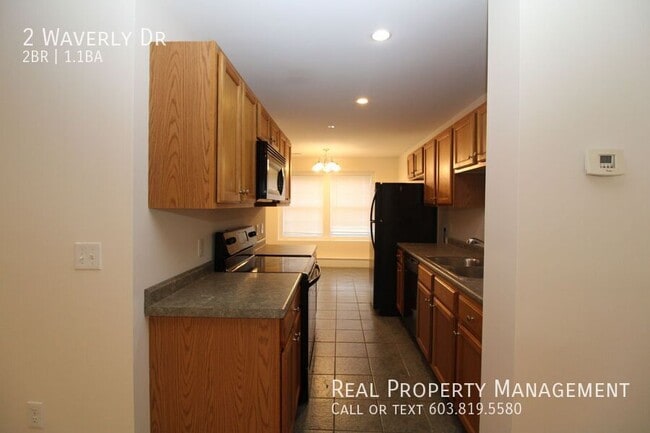 Building Photo - 2 Waverly Dr