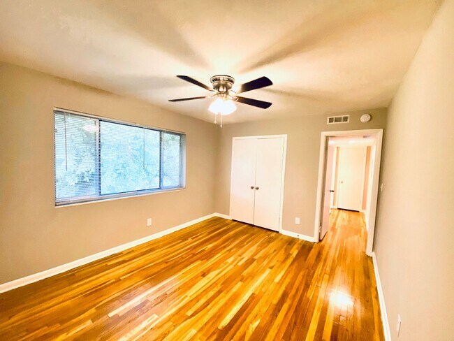 Foto del interior - 1570 Memorial Drive