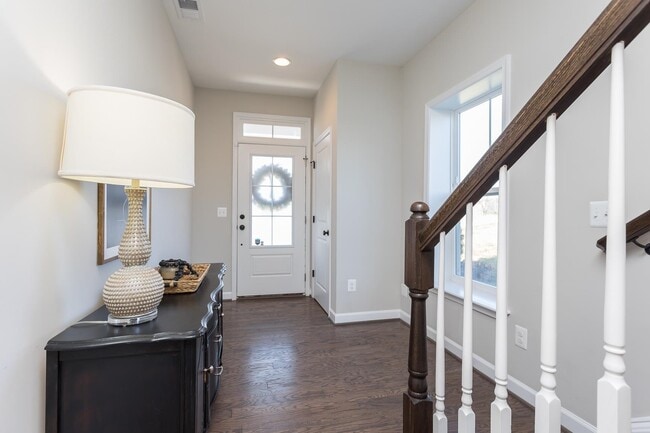 Building Photo - 3381 Monterey Dr