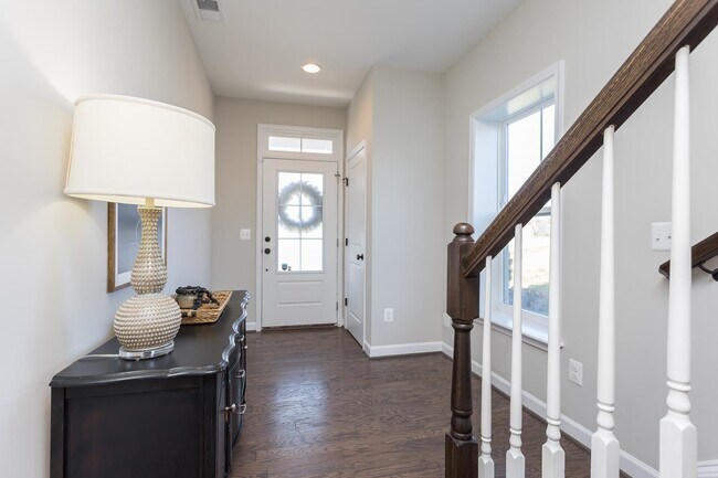 Foto del edificio - 3381 Monterey Dr