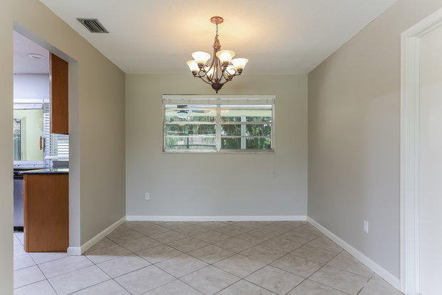 Building Photo - 1302 Wyndcliff Dr