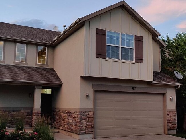 Building Photo - 1077 Kettering Dr
