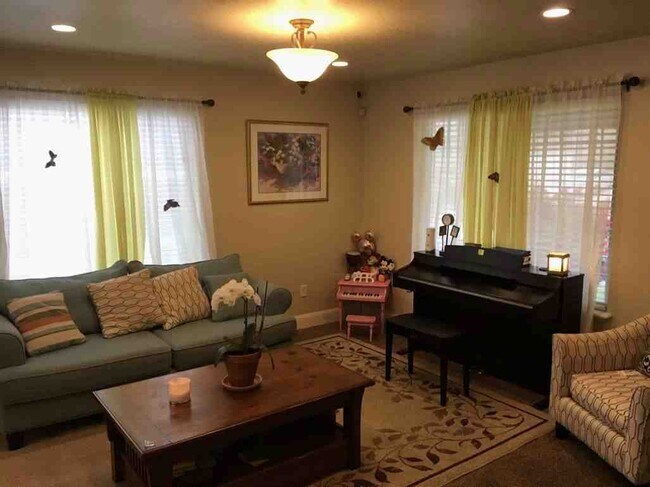 Foto del edificio - 10415 N Tamarack Way