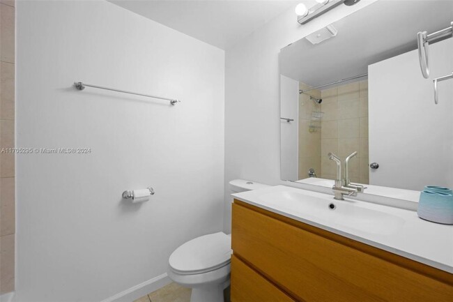 Foto del edificio - 3 bedroom in Hallandale FL 33009