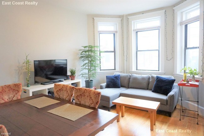 Building Photo - 1 br, 1 bath  - 56 Gardner St Apt 104 104
