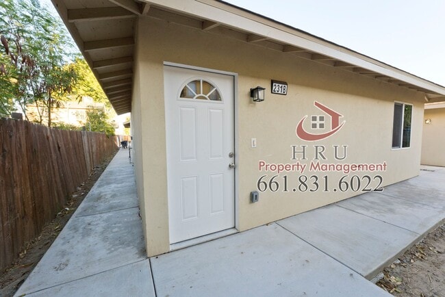 Building Photo - 231 L St