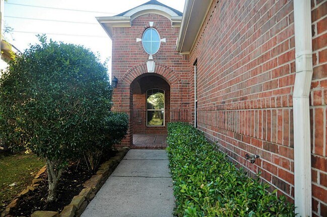 Building Photo - 2602 Rippling Bend Dr